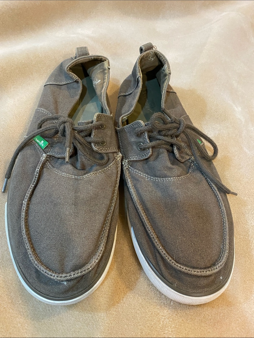 Sanuk size 11 men’s shoes